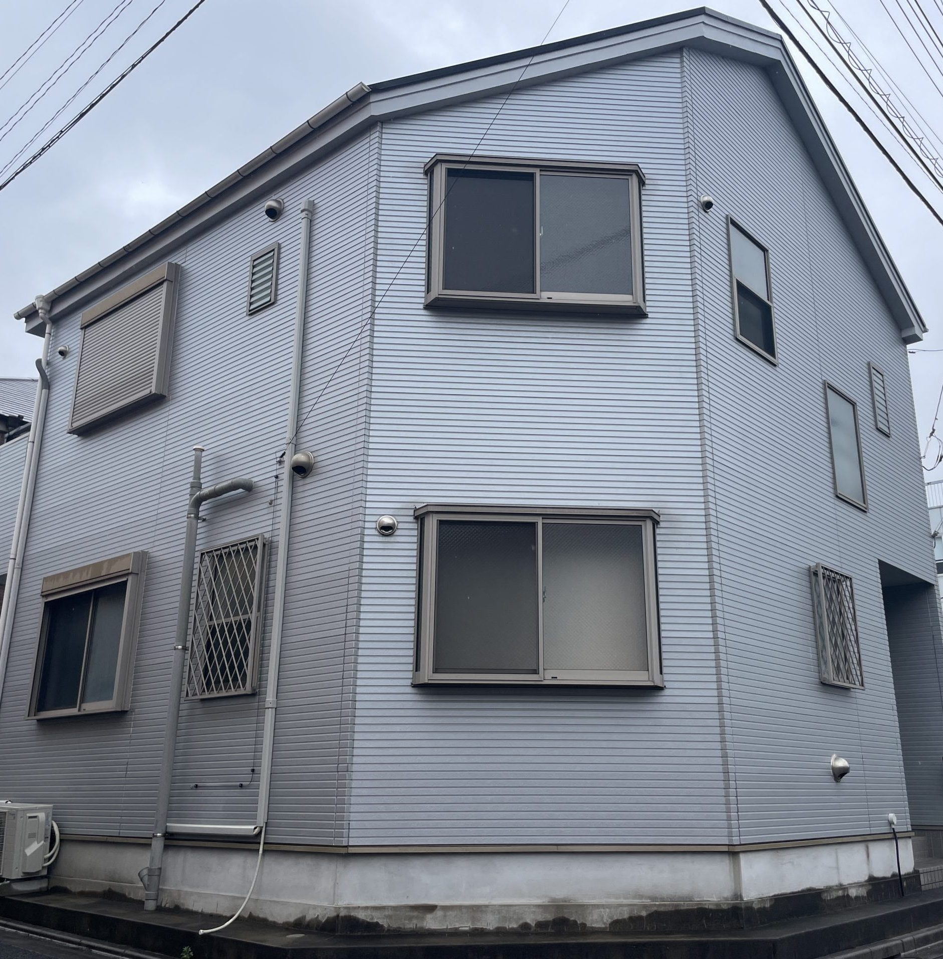 東京都足立区（外壁塗装/屋根塗装/ネイビー）Before画像