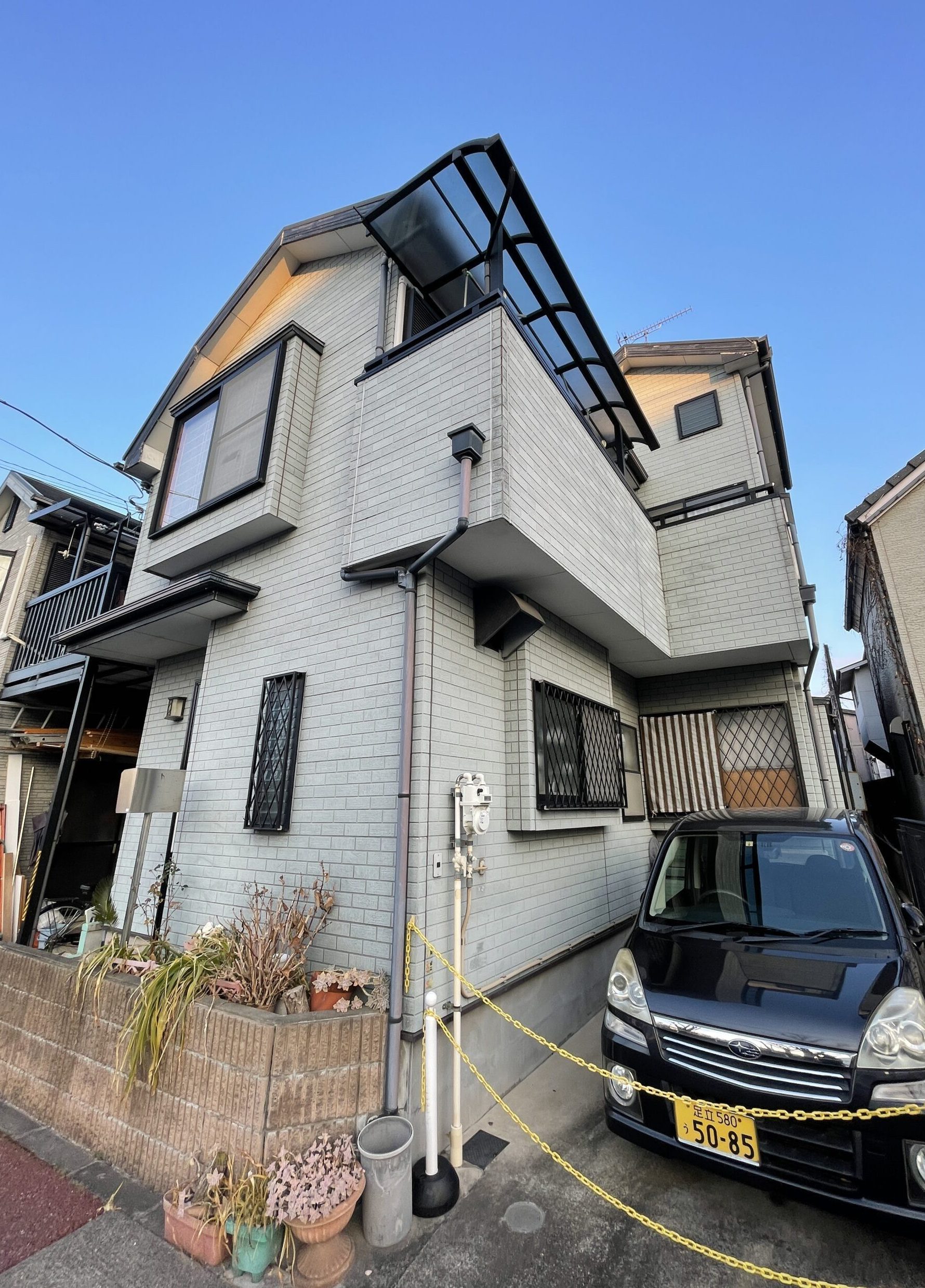 東京都足立区（外壁塗装/屋根塗装/ブラウン/ベージュ/ツートーン）Before画像
