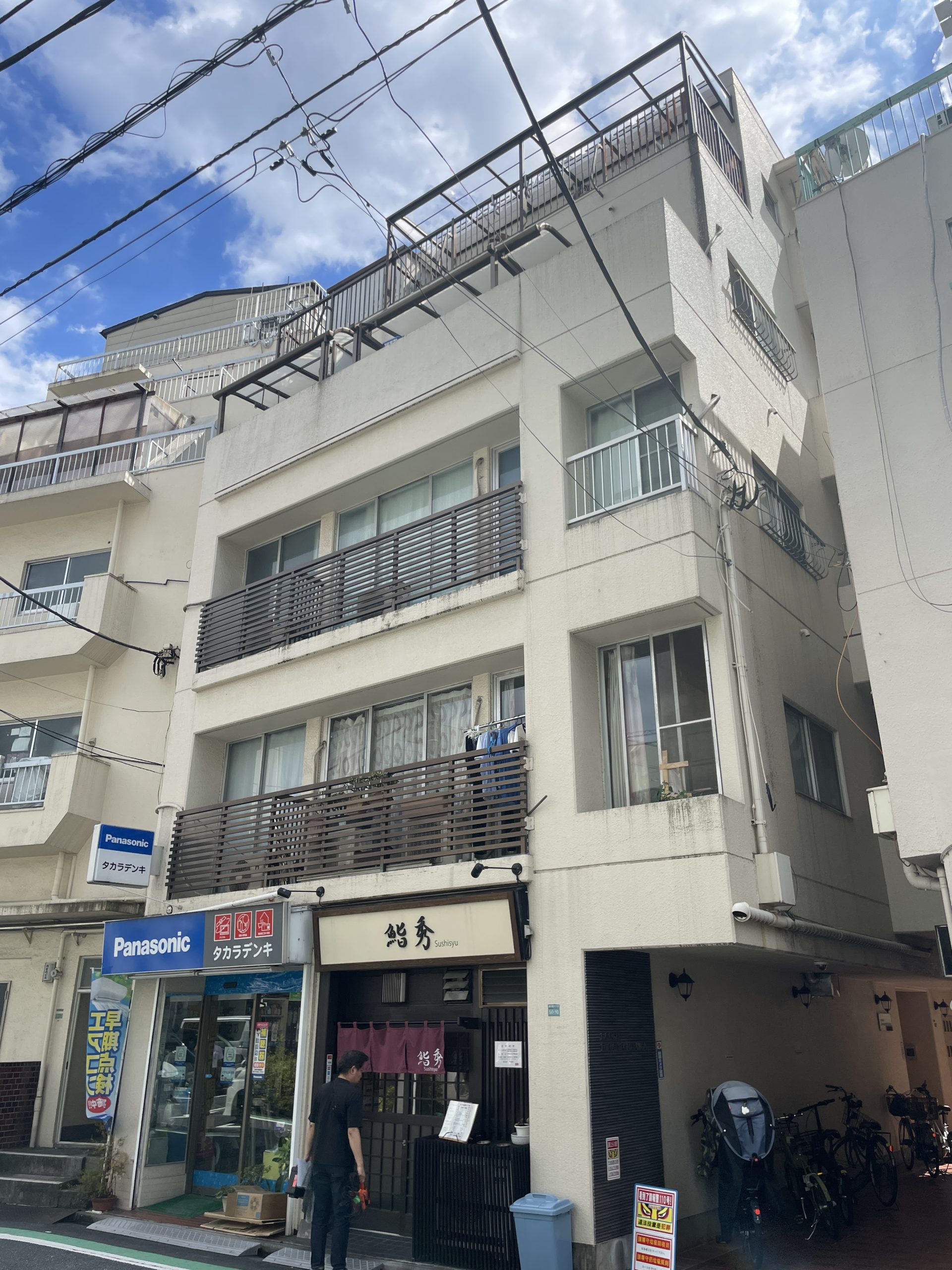 東京都豊島区マンション(大規模修繕工事/外壁塗装/防水工事/ブラウン)Before画像