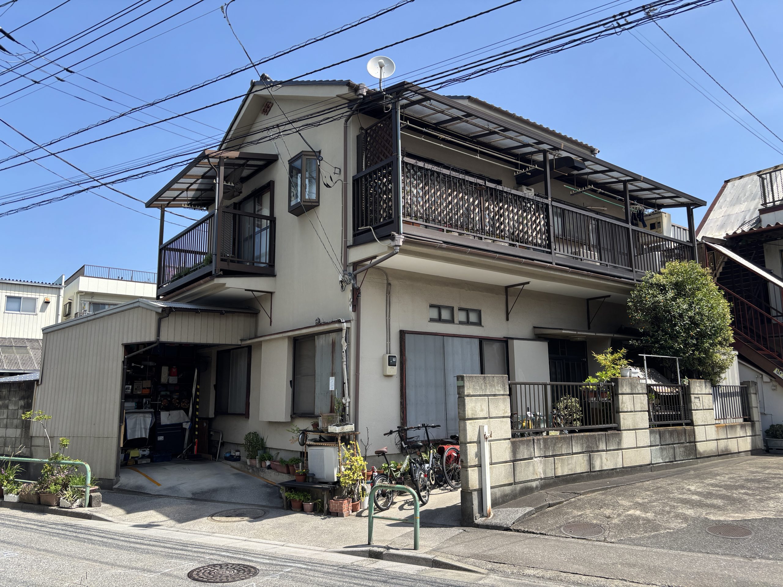 東京都足立区（外壁塗装/窓枠交換/グリーン）Before画像