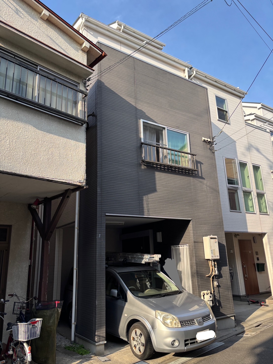東京都荒川区(外壁塗装/屋根塗装/バルコニー防水/ネイビー/ダークグレー)Before画像
