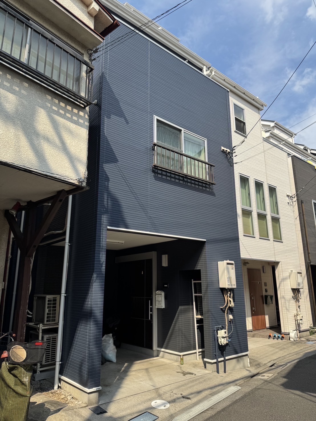 東京都荒川区(外壁塗装/屋根塗装/バルコニー防水/ネイビー/ダークグレー)After画像