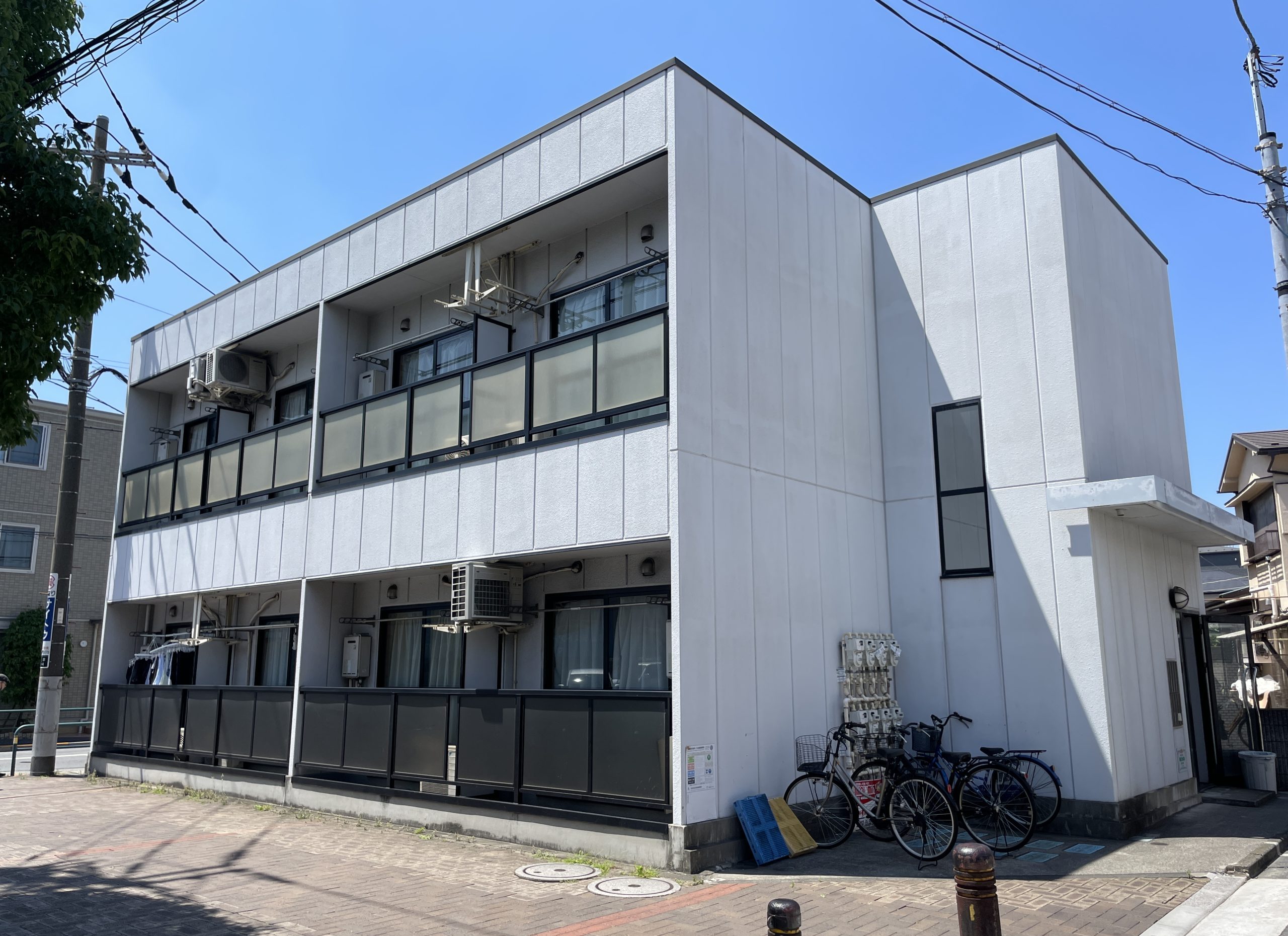 東京都足立区(外壁塗装/ホワイト/アパート)Before画像