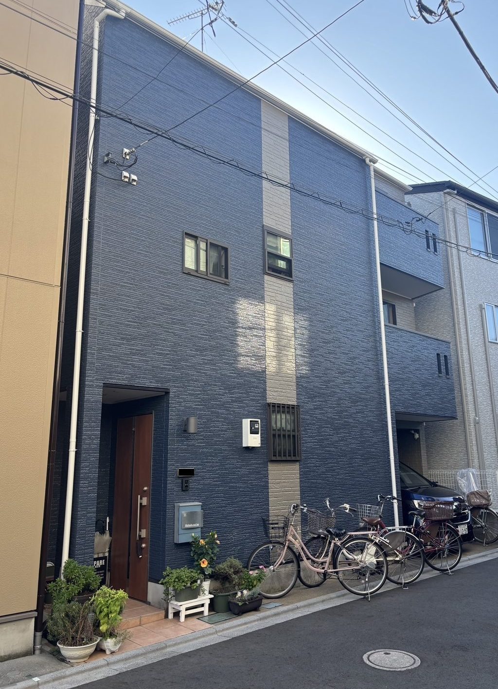 東京都荒川区(外壁塗装/屋根塗装/ネイビー/ベージュ/ツートーン)After画像