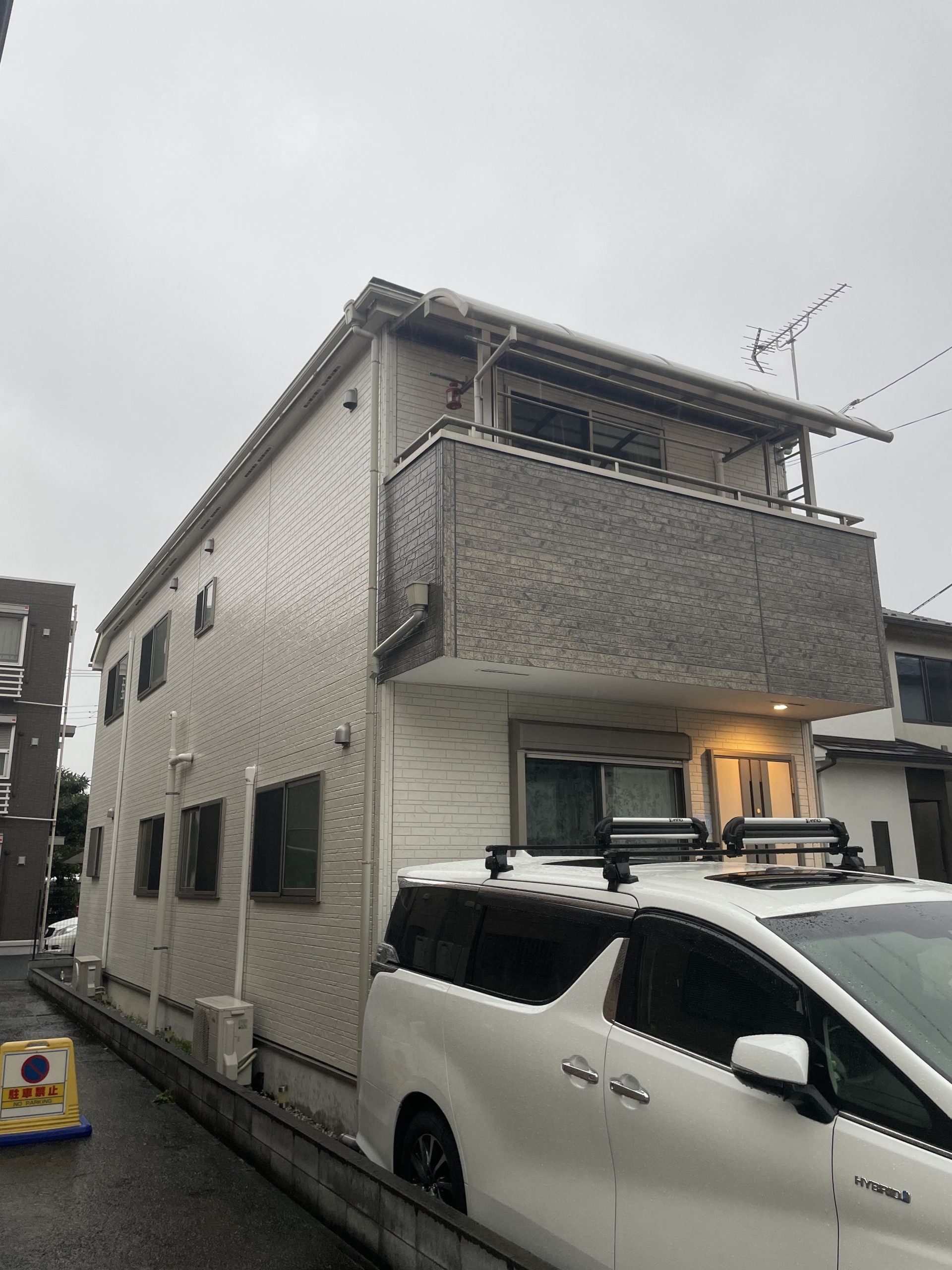 東京都足立区(外壁塗装/屋根塗装/ライトブルー)Before画像