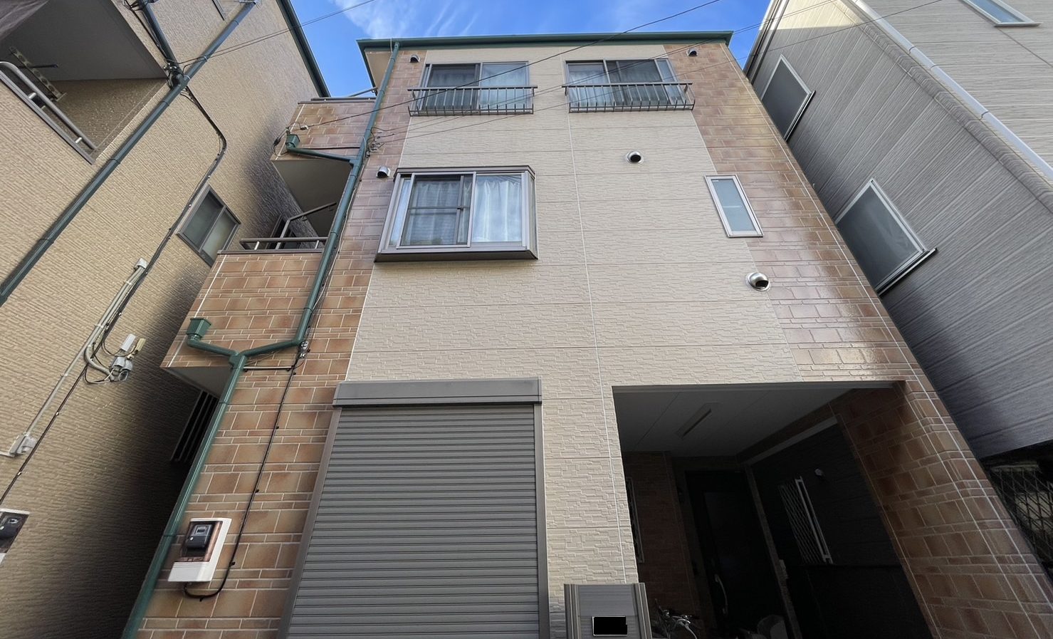 東京都荒川区（外壁塗装/屋根カバー/クリヤー/ツートーン）After画像