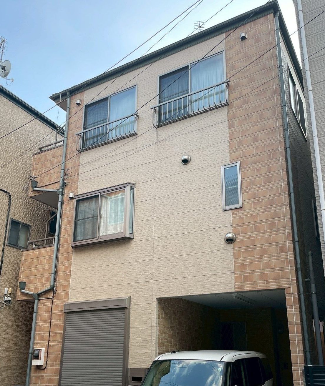 東京都荒川区（外壁塗装/屋根カバー/クリヤー/ツートーン）Before画像