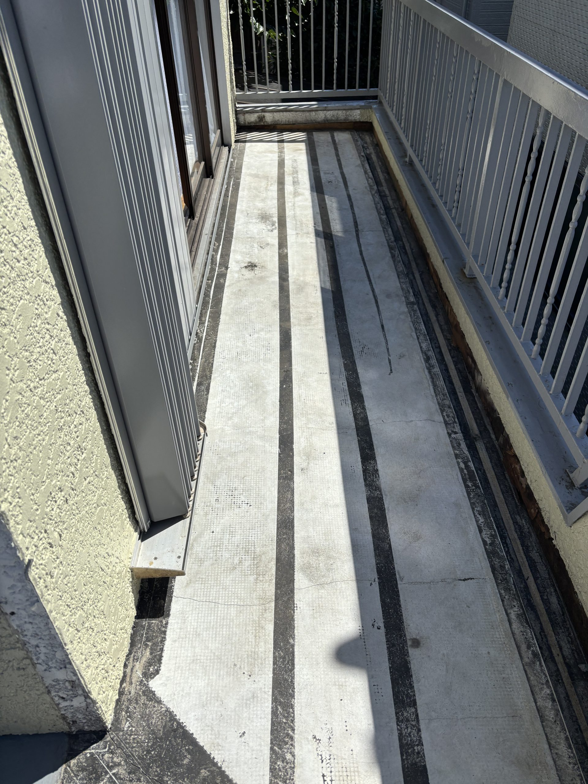 東京都江戸川区（バルコニー防水/下地補修）Before画像