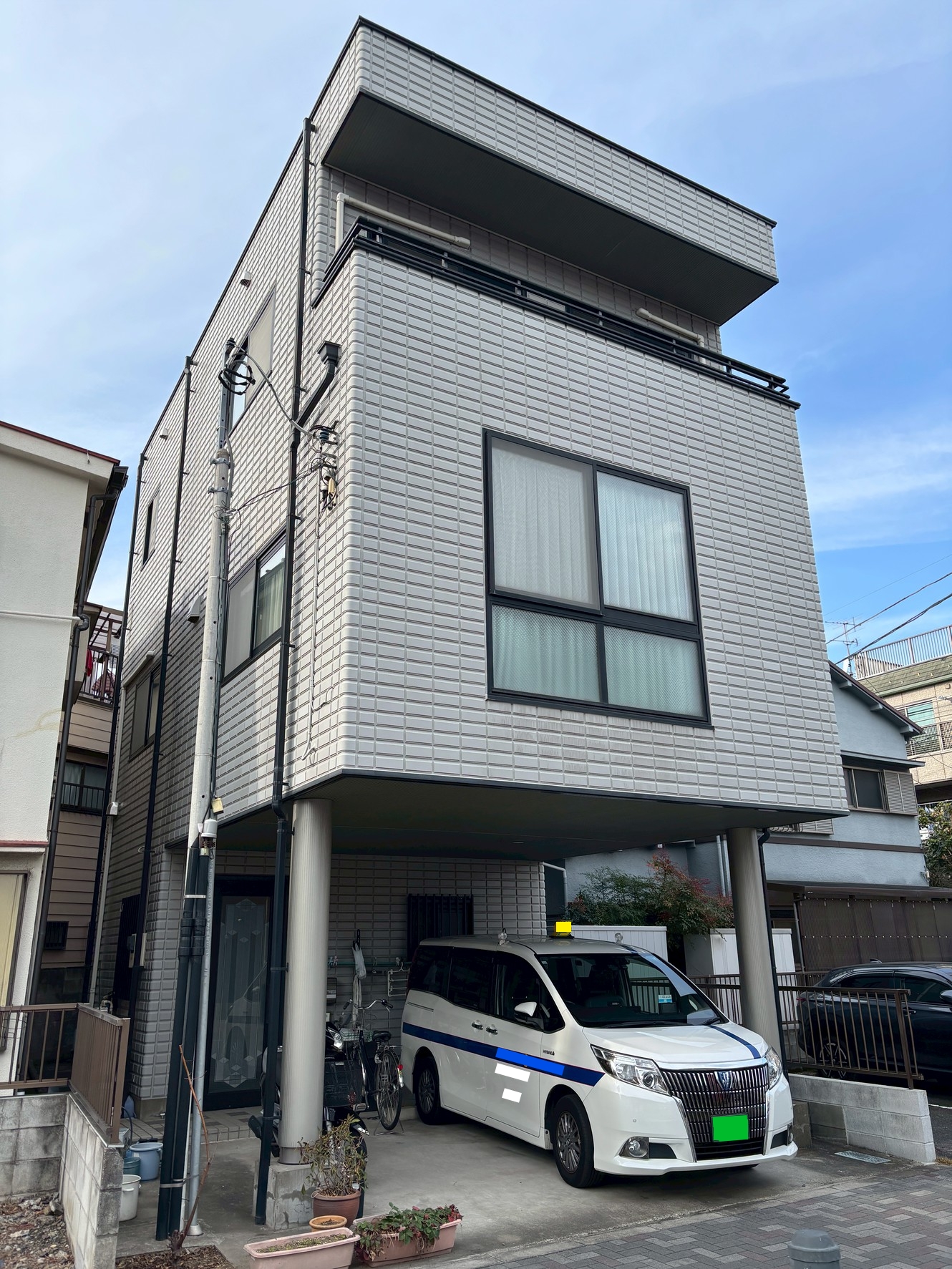 東京都荒川区（外壁塗装/陸屋根シート防水張り替え/ベージュ）Before画像