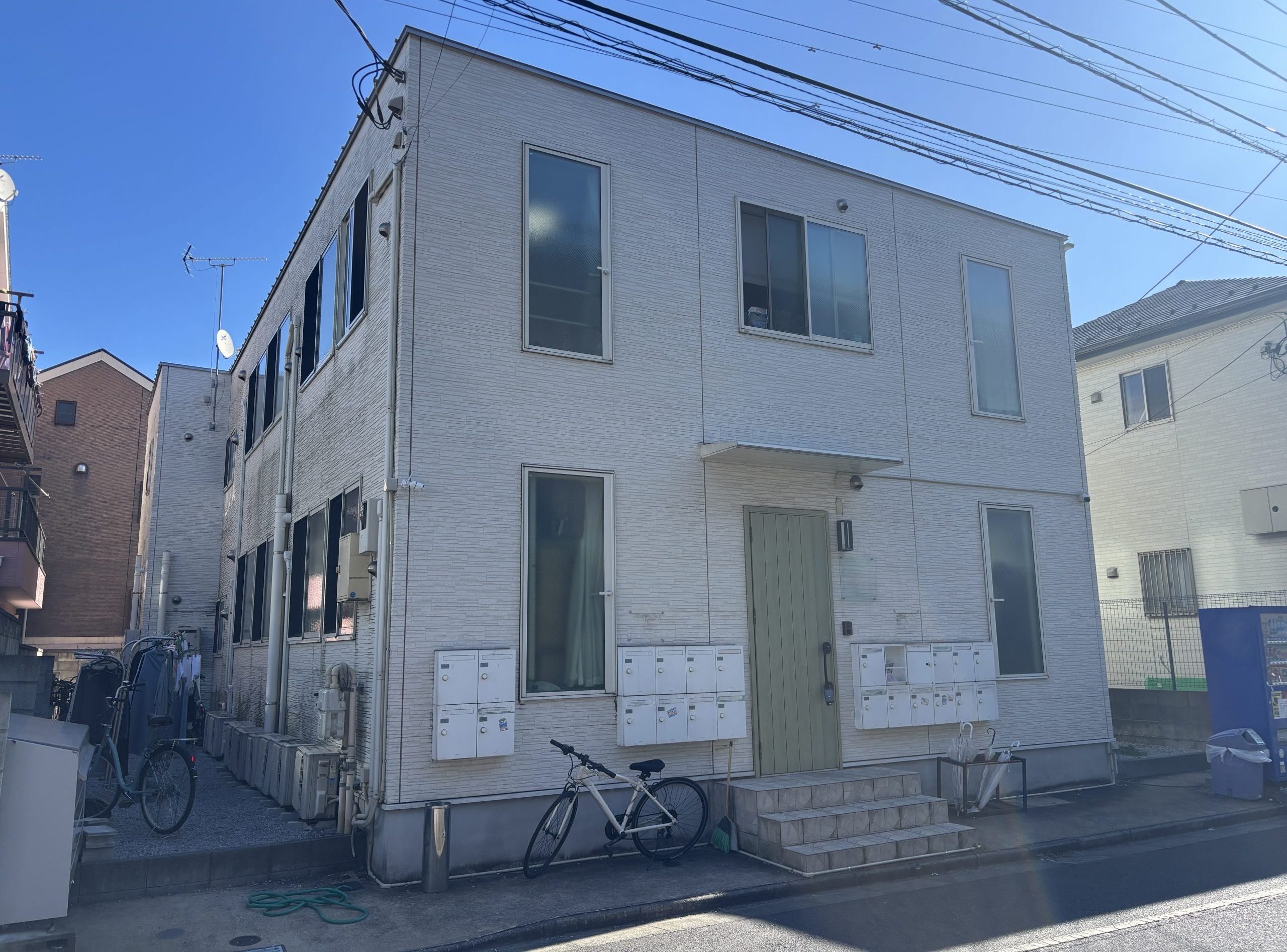 東京都足立区（外壁塗装/屋根塗装/ブルー/ホワイト）Before画像